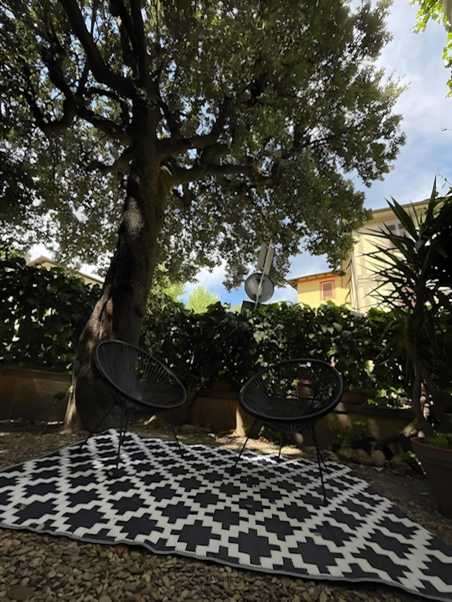 Appartement Relax In San Frediano Con Giardino à Florence Extérieur photo